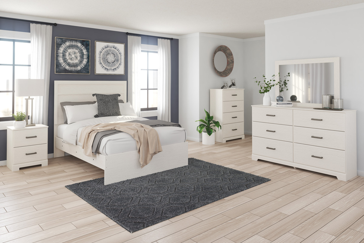 Stelsie Panel Bed, Dresser, Mirror & Nightstand in White, Queen