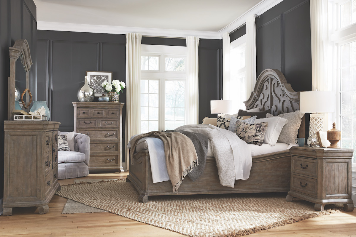 Bellamy Arch Panel Bed in Light Gray, Queen Beds Bedroom