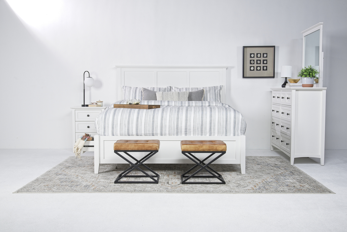 Grace Panel Bed Dresser Mirror in Snowfall Full